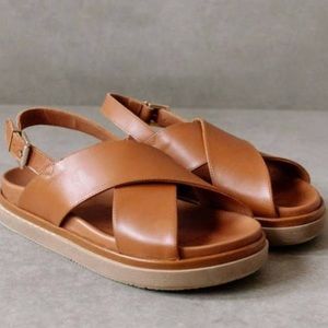 Alohas Mashmellow Criscross Sandles